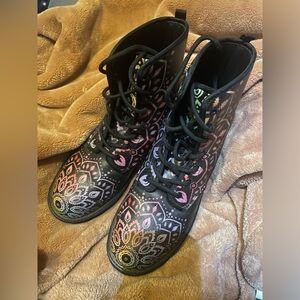 Yes We Vibe Chakra Love Boots 10